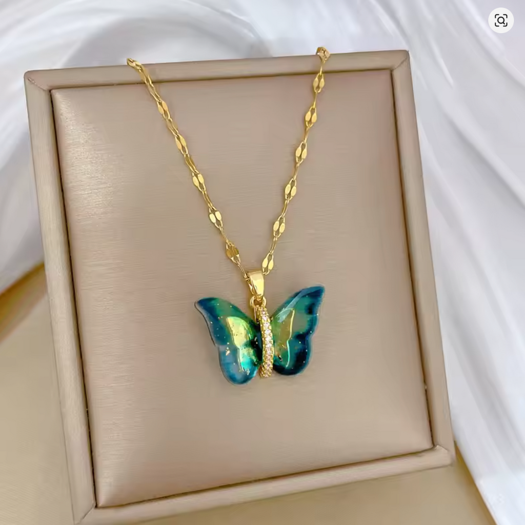 Collar mariposa Verde