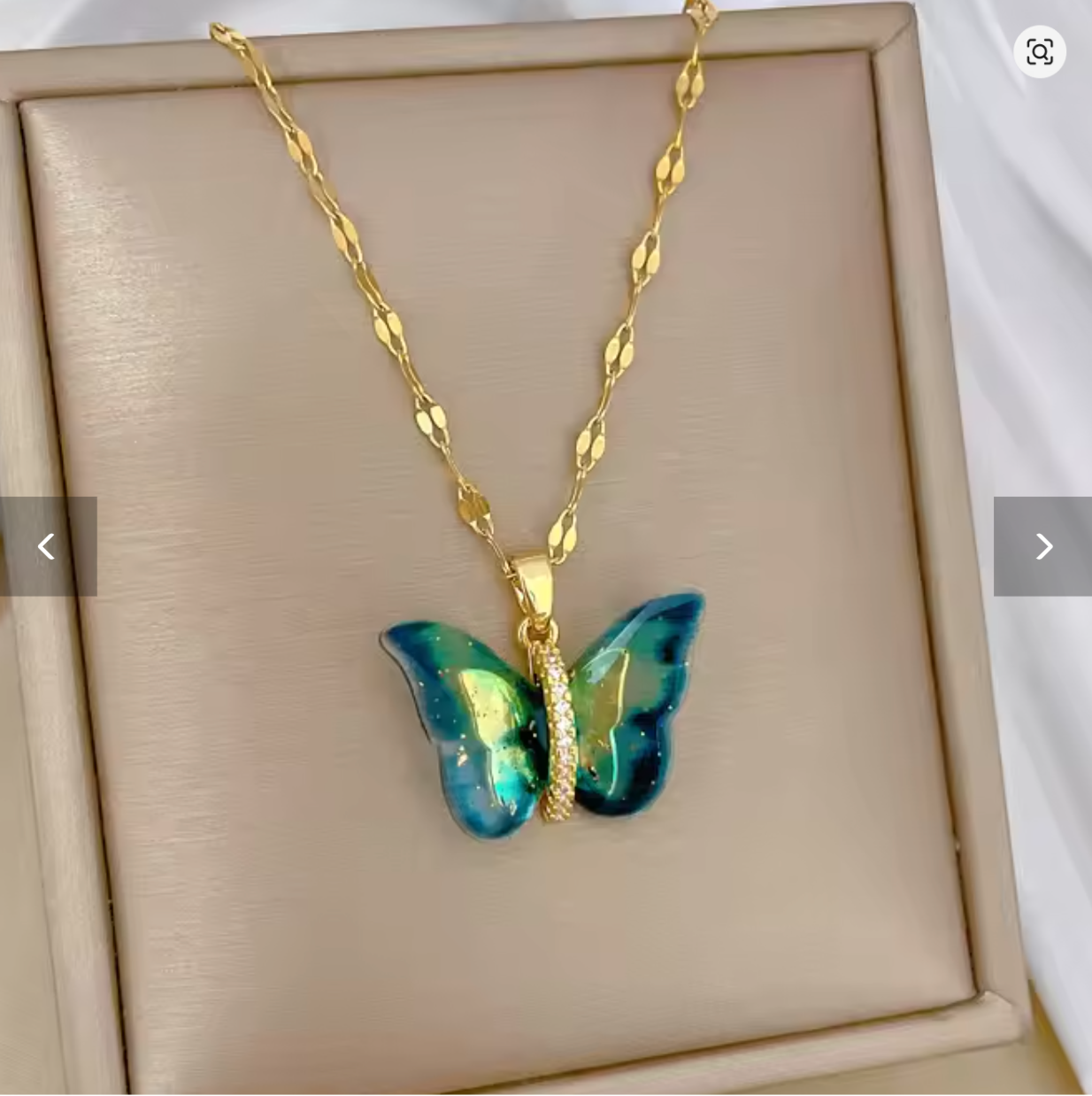 Collar mariposa Verde